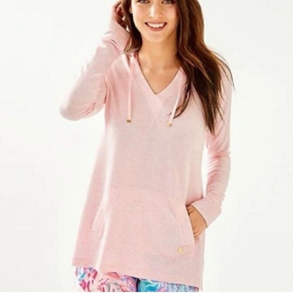 Lilly Pulitzer Luxletic Arin Lounge Pullover Top in Paradise Pink Tint Heather